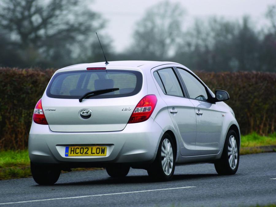  Hyundai i20 5-Door 2008 года  (UK) (фото 14 из 21)